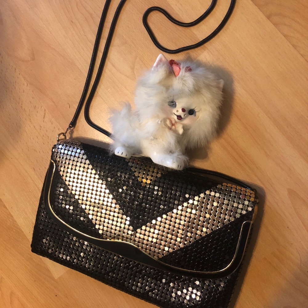 Vintage 1970’s Black and Gold Metal Mesh Purse